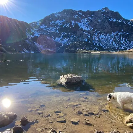 La Casina De Lastres 2 度假居 *